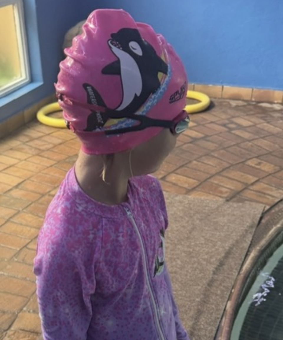 Pink Swimming cap Willy Whale