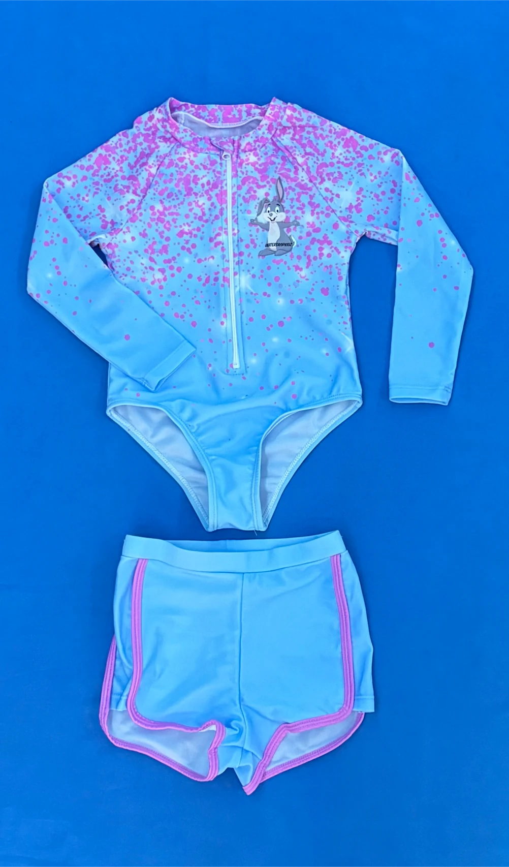Girls Zip-up + shorts Roger Rabbit