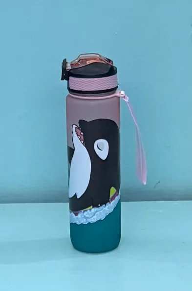 Character Water Bottle - Willy Whale